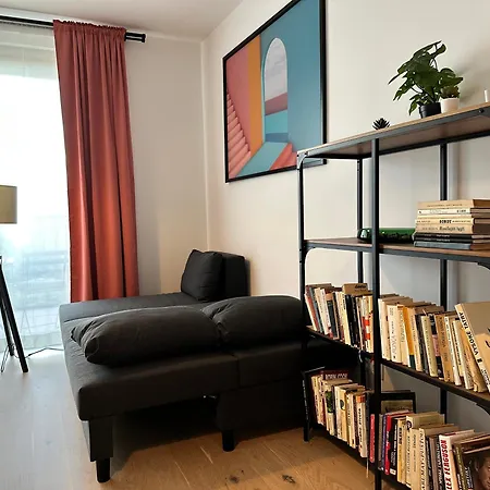 Zwirn1, Uplne Nove, Parkovanie, Klimatizacia,