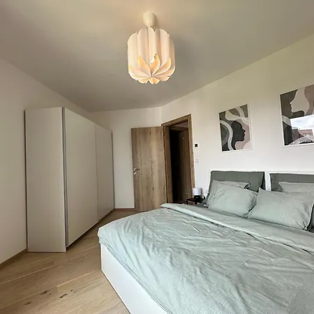 Zwirn1, Uplne Nové, Parkovanie, Klimatizacia, Apartamento Bratislava