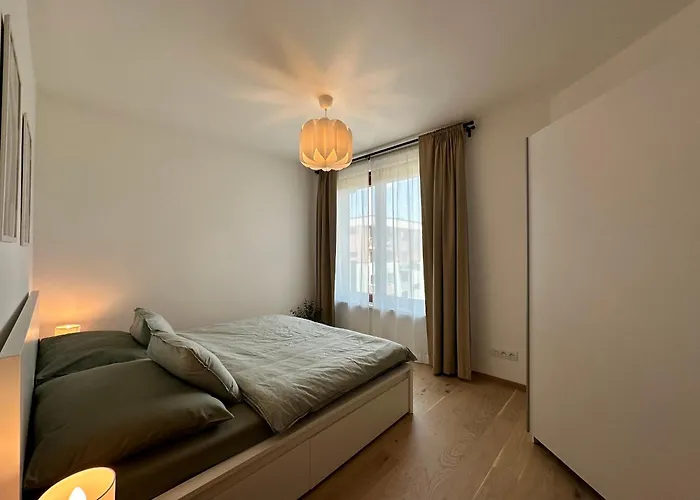 Zwirn1, Uplne Nove, Parkovanie, Klimatizacia, Apartmán *