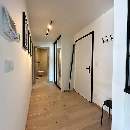 Apartment Zwirn1, Uplne Nove, Parkovanie, Klimatizacia,