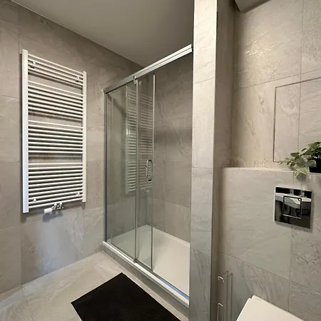 Apartment Zwirn1, Uplne Nove, Parkovanie, Klimatizacia,